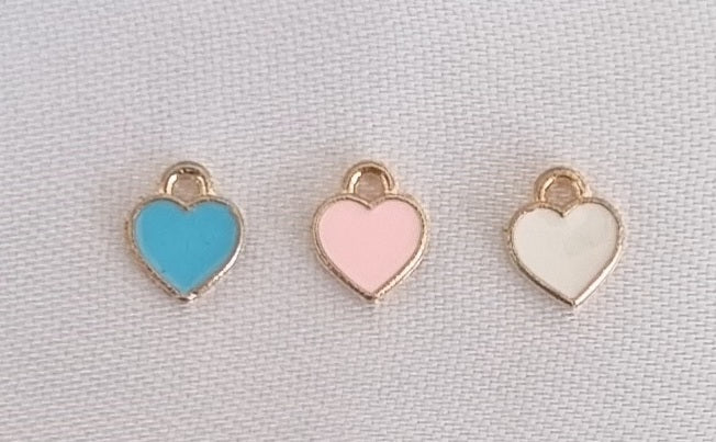 Gold plated mini heart charm, front side